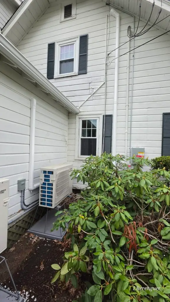 house with whole home heat pump